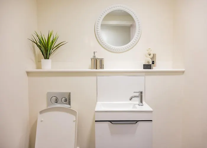 Basement Bliss Hideaway Bradford (West Yorkshire)