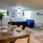 Basement Bliss Hideaway Bradford (West Yorkshire)
