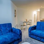Basement Bliss Hideaway * Bradford (West Yorkshire)