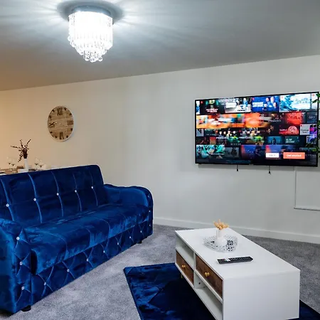 Basement Bliss Hideaway * Bradford (West Yorkshire)