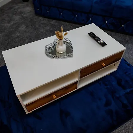 Basement Bliss Hideaway Apartment *