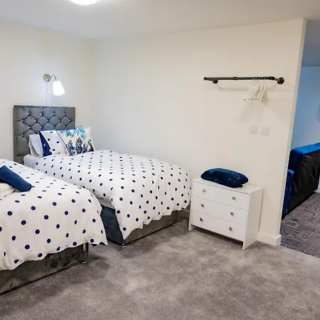 Basement Bliss Hideaway Apartman Bradford