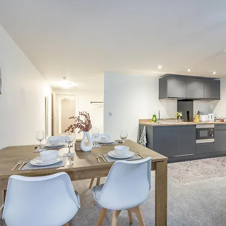 Basement Bliss Hideaway Bradford (West Yorkshire)