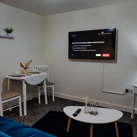 Basement Bliss Hideaway * Bradford (West Yorkshire)