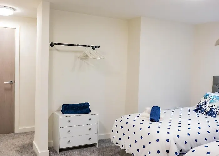 Basement Bliss Hideaway * Брадфорд