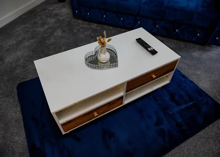 Basement Bliss Hideaway Апартаменты *