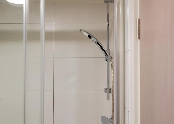 Basement Bliss Hideaway Брадфорд