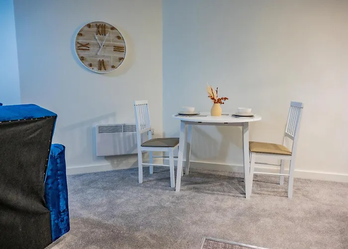 Basement Bliss Hideaway Апартаменты