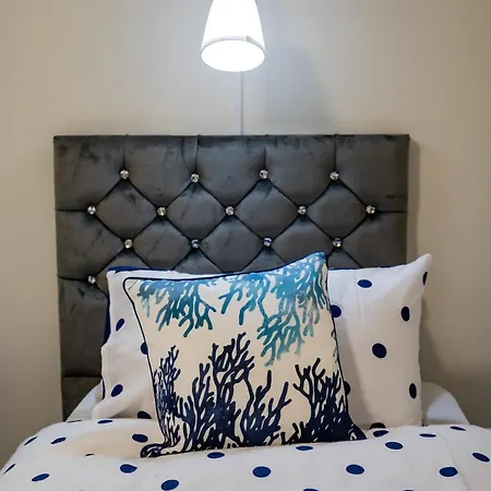 Апартаменты Basement Bliss Hideaway *